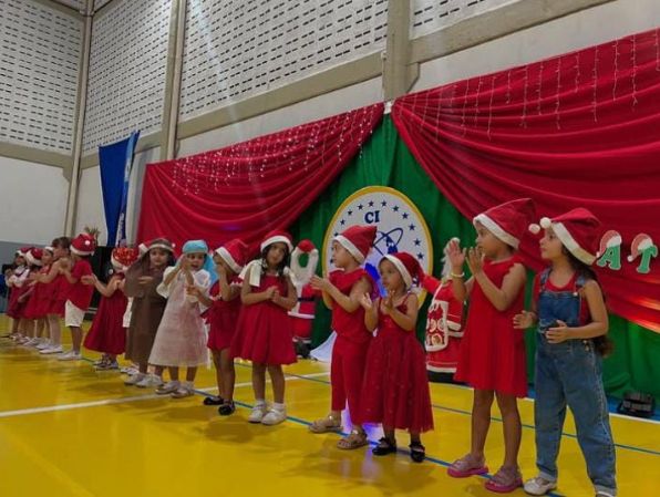 Foto de Colégio Intensivo - Bayeux